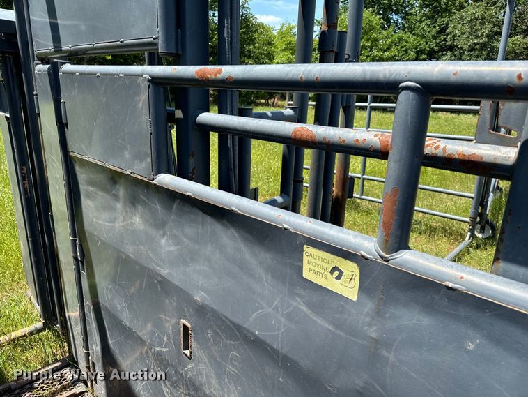 image for item NQ9562 Rawhide corral