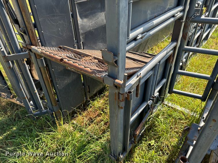 image for item NQ9562 Rawhide corral