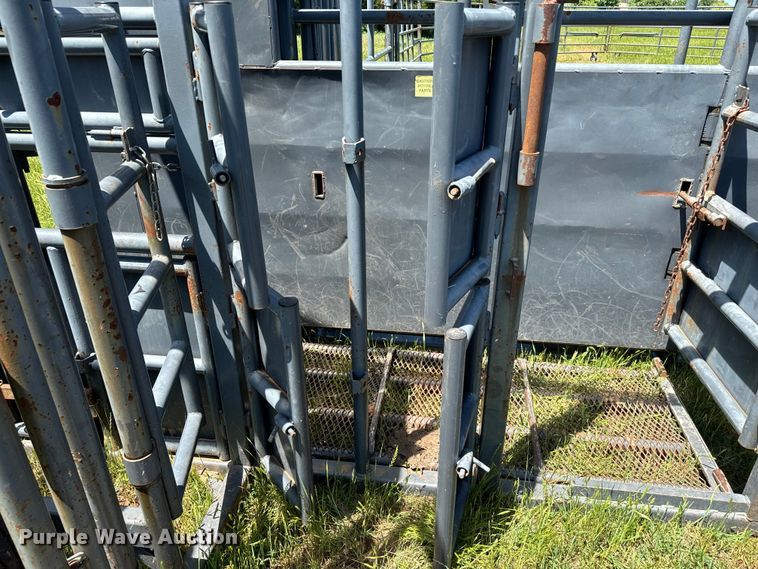 image for item NQ9562 Rawhide corral