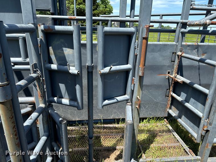 image for item NQ9562 Rawhide corral