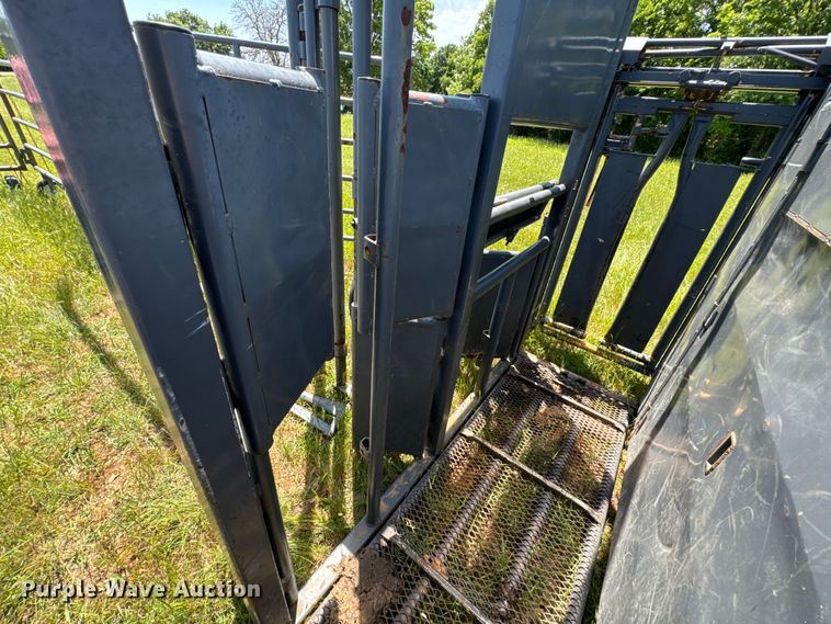 image for item NQ9562 Rawhide corral