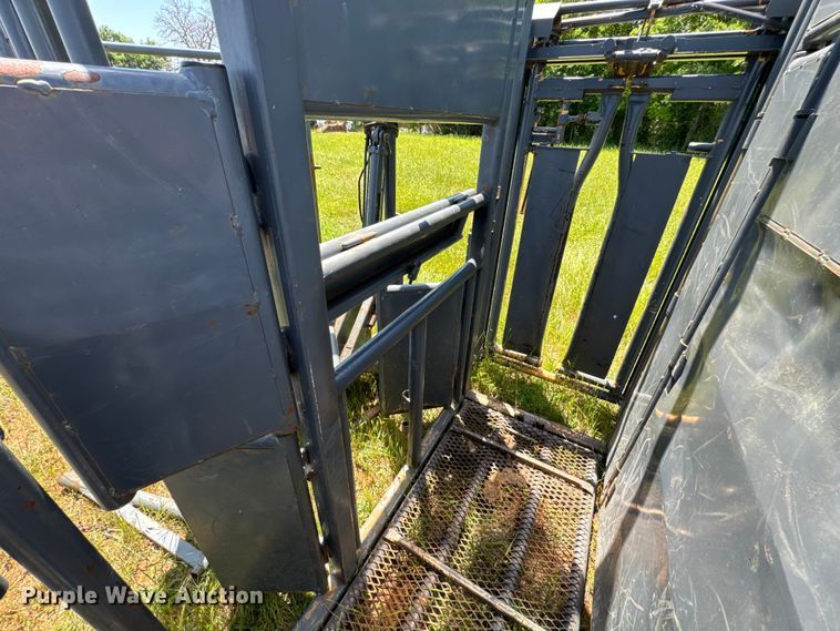 image for item NQ9562 Rawhide corral