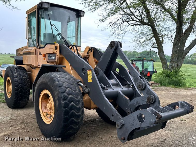 image for item NT9245 1994 Volvo BM L70B wheel loader