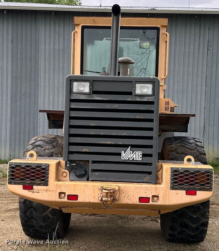 image for item NT9245 1994 Volvo BM L70B wheel loader