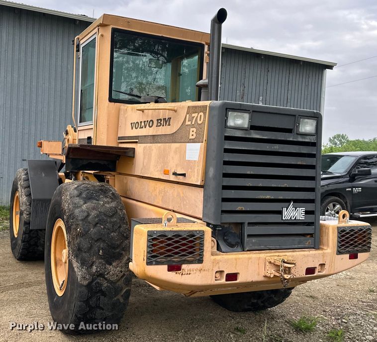 image for item NT9245 1994 Volvo BM L70B wheel loader