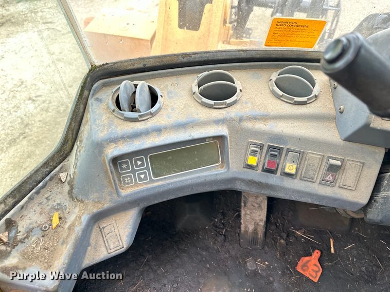 image for item NT9245 1994 Volvo BM L70B wheel loader