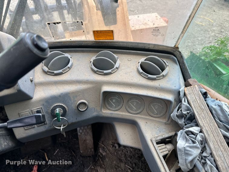 image for item NT9245 1994 Volvo BM L70B wheel loader