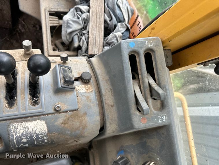 image for item NT9245 1994 Volvo BM L70B wheel loader