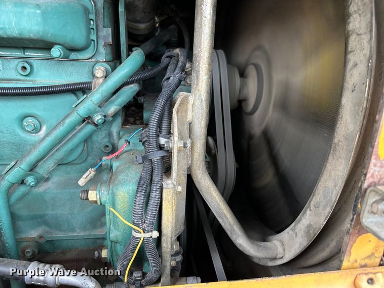 image for item NT9245 1994 Volvo BM L70B wheel loader