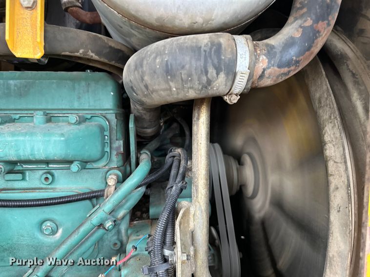 image for item NT9245 1994 Volvo BM L70B wheel loader