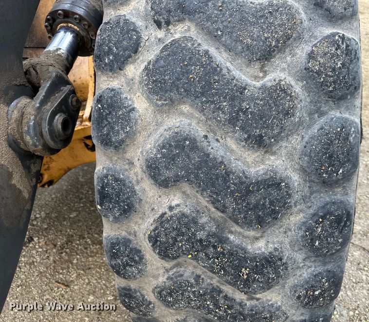 image for item NT9245 1994 Volvo BM L70B wheel loader