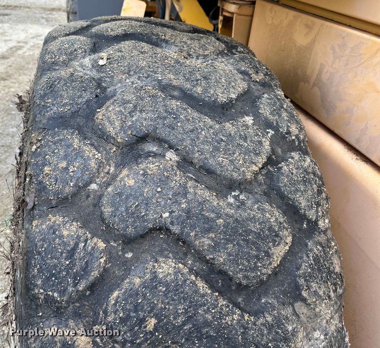 image for item NT9245 1994 Volvo BM L70B wheel loader