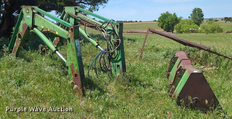 image for item NZ9755 John Deere 260 