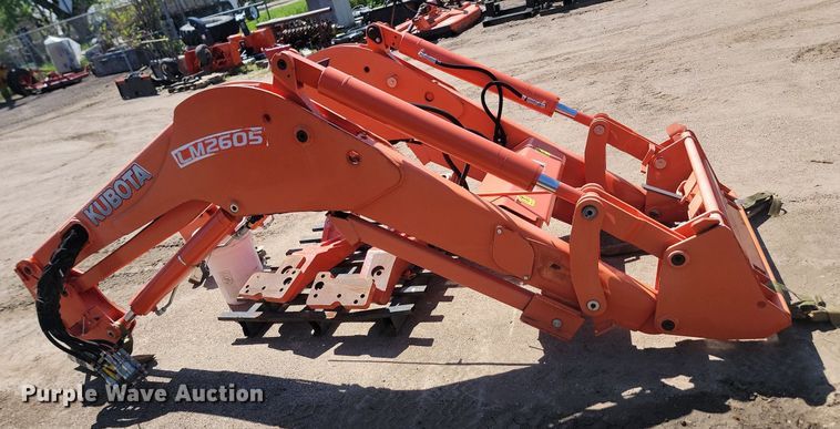 image for item NZ9861 Kubota  LM2605 loader