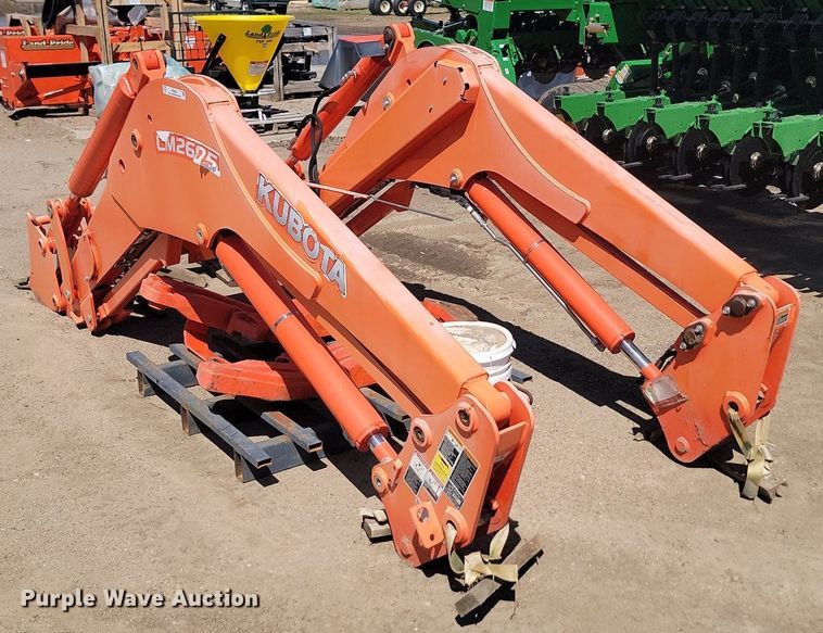 image for item NZ9861 Kubota  LM2605 loader