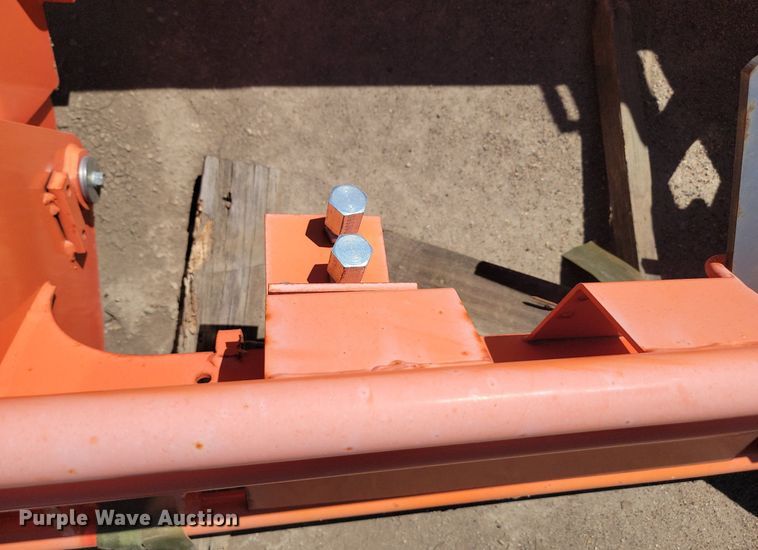 image for item NZ9861 Kubota  LM2605 loader