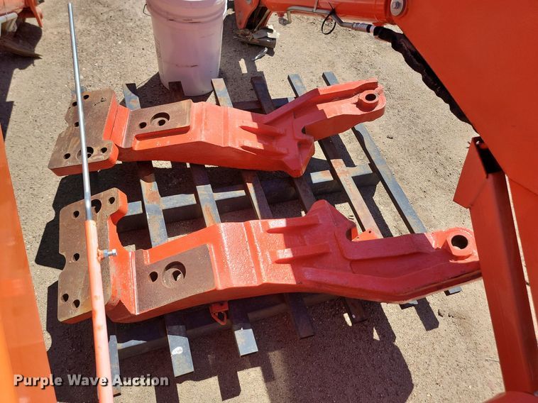 image for item NZ9861 Kubota  LM2605 loader