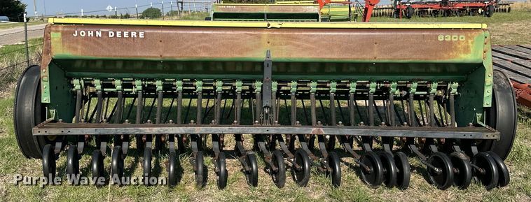 image for item OE9215 John Deere 8300 grain drill