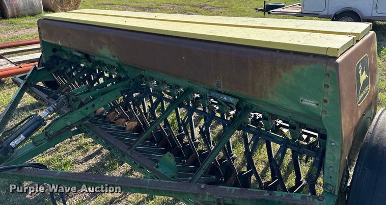 image for item OE9215 John Deere 8300 grain drill