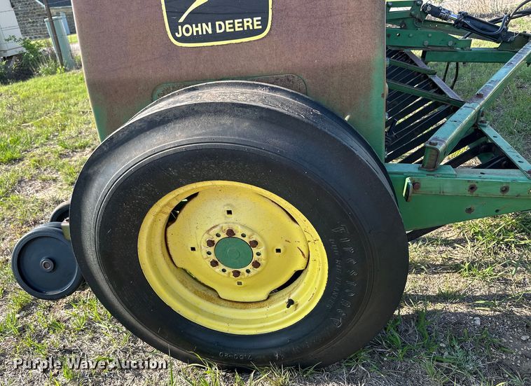 image for item OE9215 John Deere 8300 grain drill