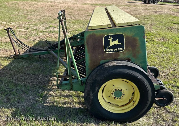 image for item OE9217 John Deere 8300 grain drill