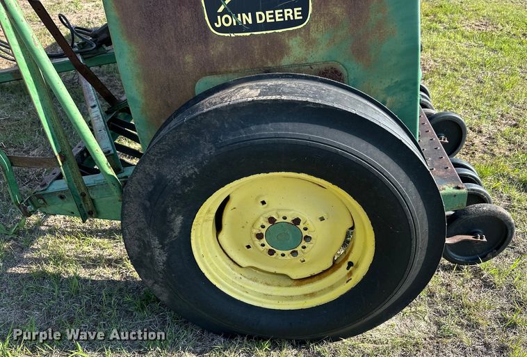 image for item OE9217 John Deere 8300 grain drill