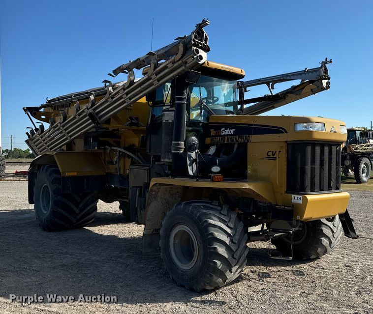 image for item OE9225 2016 TerraGator 8400B applicator