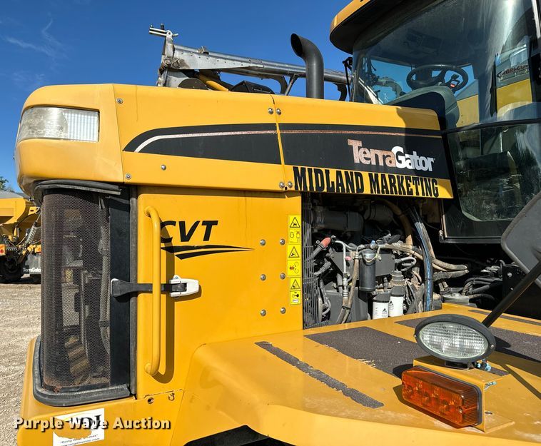 image for item OE9225 2016 TerraGator 8400B applicator