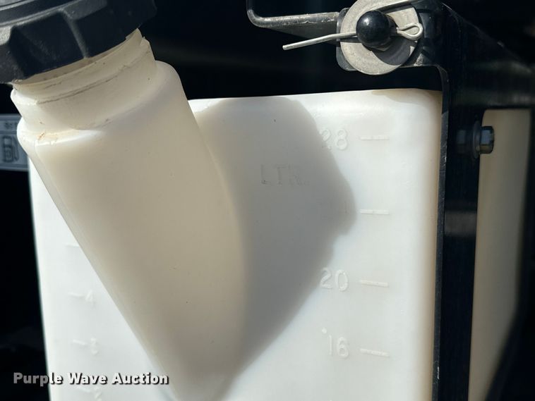 image for item OE9225 2016 TerraGator 8400B applicator