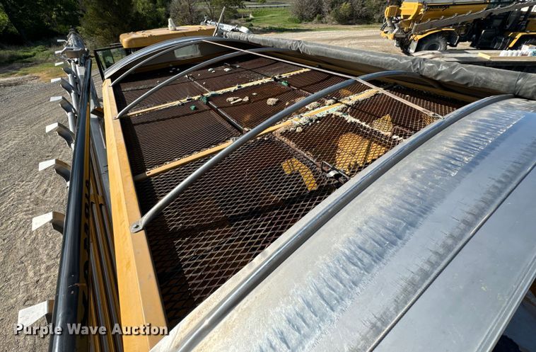 image for item OE9225 2016 TerraGator 8400B applicator