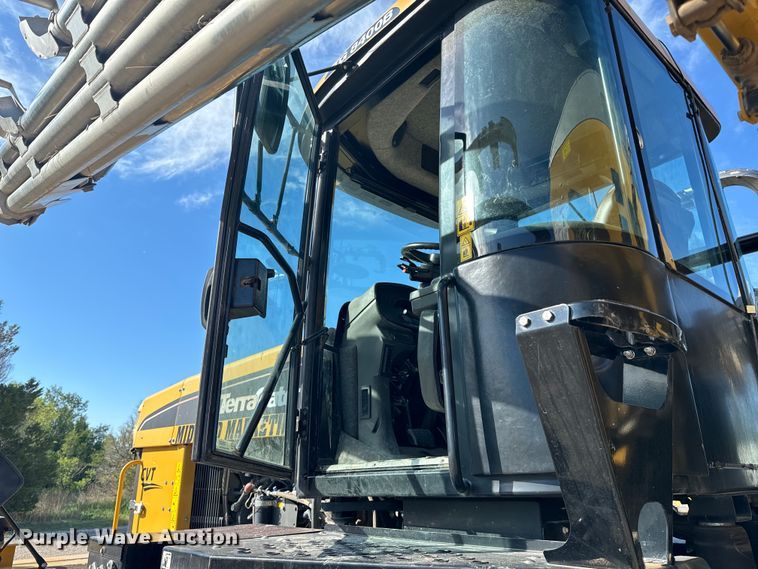 image for item OE9225 2016 TerraGator 8400B applicator