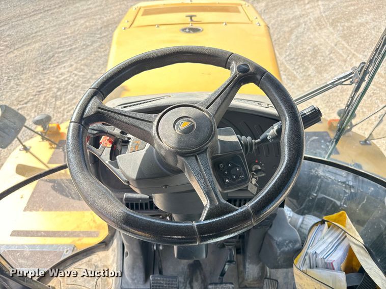 image for item OE9225 2016 TerraGator 8400B applicator