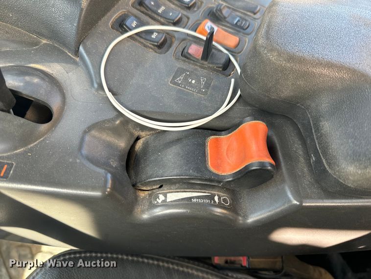 image for item OE9225 2016 TerraGator 8400B applicator