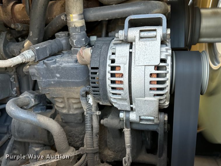 image for item OE9225 2016 TerraGator 8400B applicator