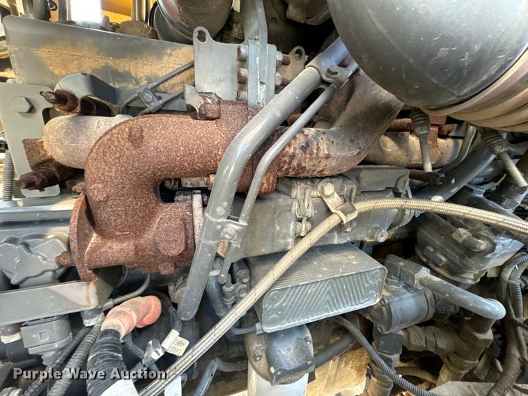 image for item OE9225 2016 TerraGator 8400B applicator