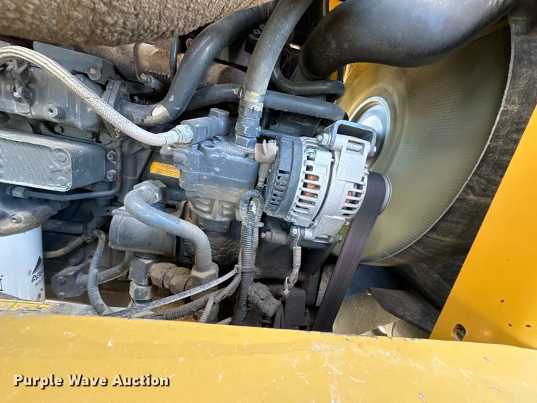 image for item OE9225 2016 TerraGator 8400B applicator