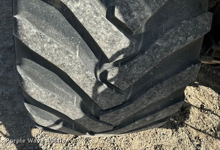 image for item OE9225 2016 TerraGator 8400B applicator