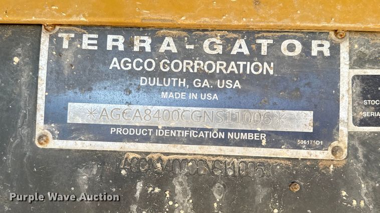image for item OE9225 2016 TerraGator 8400B applicator