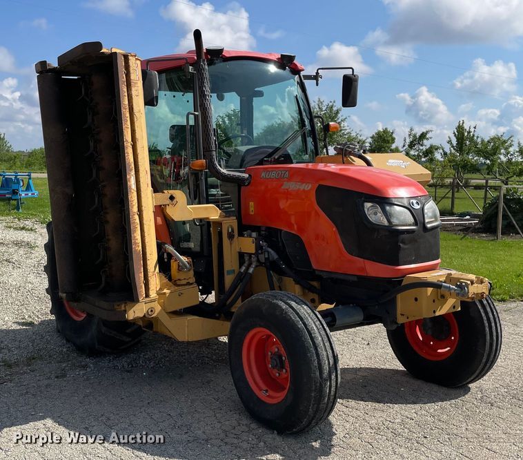 image for item OG9959 Kubota M9540 tractor