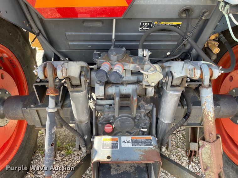 image for item OG9959 Kubota M9540 tractor