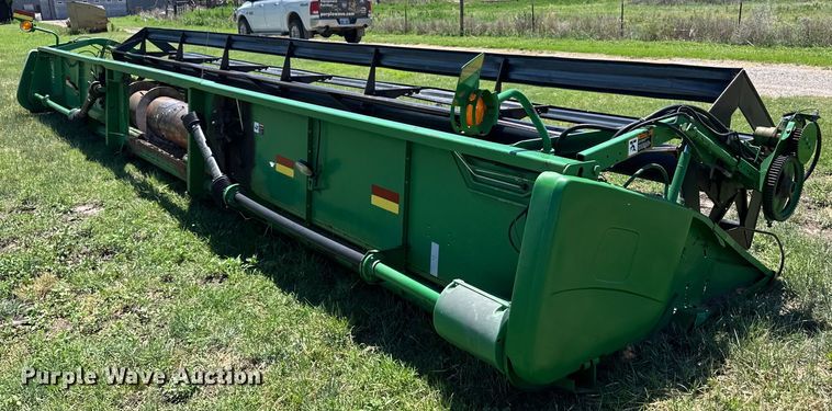 image for item OI9118 John Deere 930R rigid head