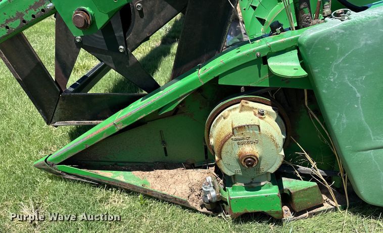 image for item OI9118 John Deere 930R rigid head