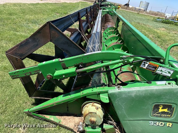 image for item OI9118 John Deere 930R rigid head