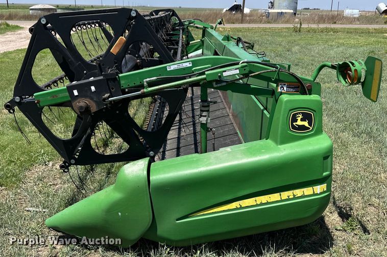 image for item OI9119 John Deere 925D flex draper head