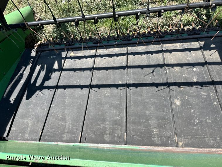 image for item OI9119 John Deere 925D flex draper head