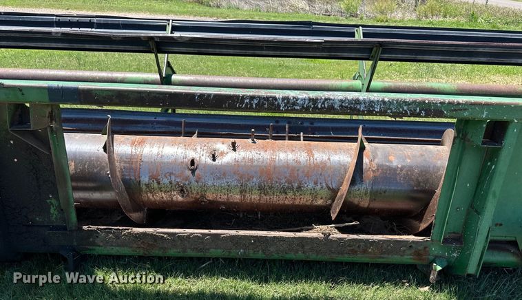 image for item OI9120 John Deere 224 rigid head