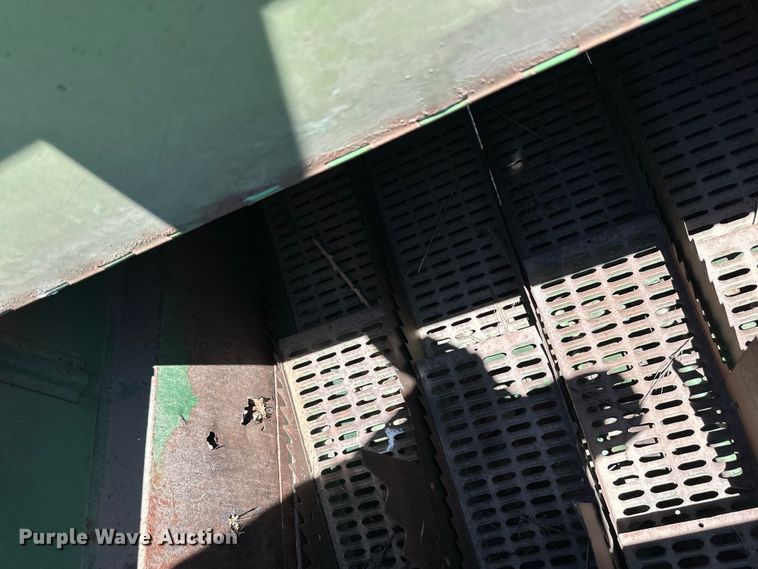 image for item OI9121 1979 John Deere 7720 Turbo combine