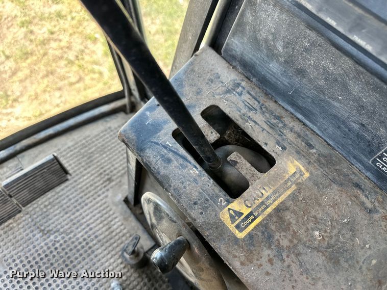 image for item OI9121 1979 John Deere 7720 Turbo combine