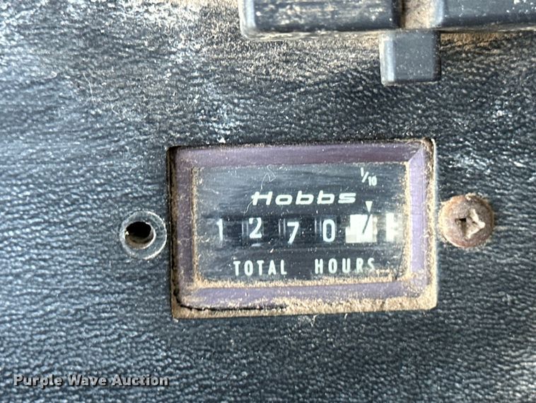 image for item OI9121 1979 John Deere 7720 Turbo combine