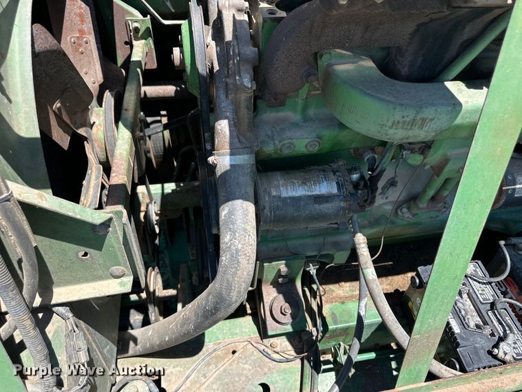 image for item OI9121 1979 John Deere 7720 Turbo combine
